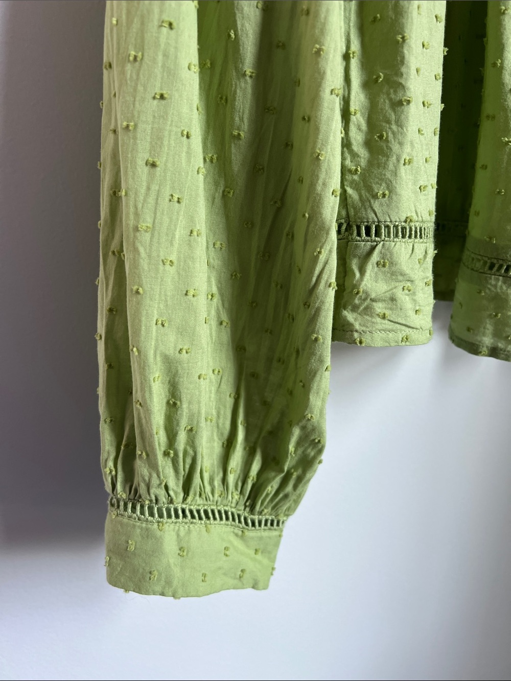 Old Navy | Long Sleeve Dandelion Leaf Blouse Embroidered Dots #583997-B Size M - Picture 4 of 16
